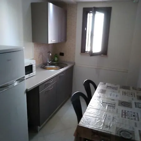 Dalila Casa Vacanze Apartamento *
